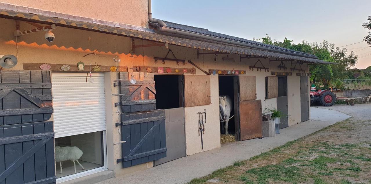 Les Box Chambre D'Hotes Lunan Екстер'єр фото